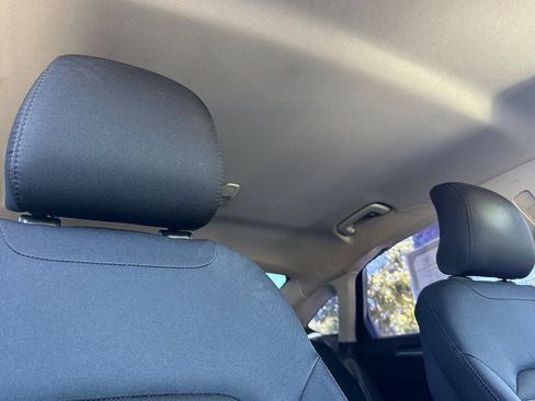 Used 2015 Ford Fusion SE FWD image 24