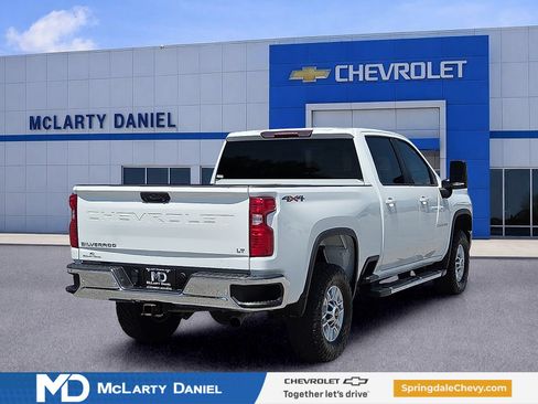 Used 2022 Chevrolet Silverado 2500 LT AWD/4WD image 5