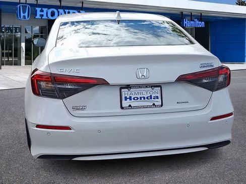 Certified 2025 Honda Civic Sport Touring image 7