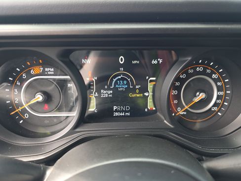 Used 2025 Jeep Wrangler Sahara image 2