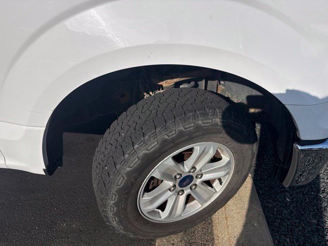 Used 2015 Ford F150 XLT w/ Equipment Group 301A Mid AWD/4WD image 3