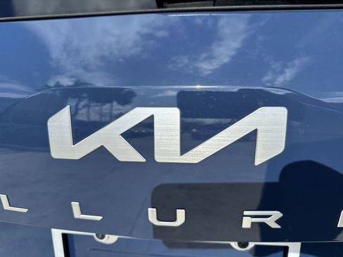 Used 2023 Kia Telluride S w/ S Sunroof Package FWD image 12