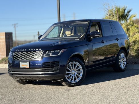 Used 2020 Land Rover Range Rover HSE image 2