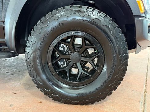 Used 2022 Ford F150 Raptor w/ Equipment Group 801A High image 11