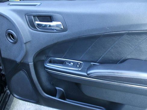 Used 2018 Dodge Charger SRT Hellcat w/ Harman/Kardon Audio Group image 25