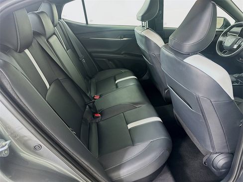 Used 2025 Toyota Camry SE image 26