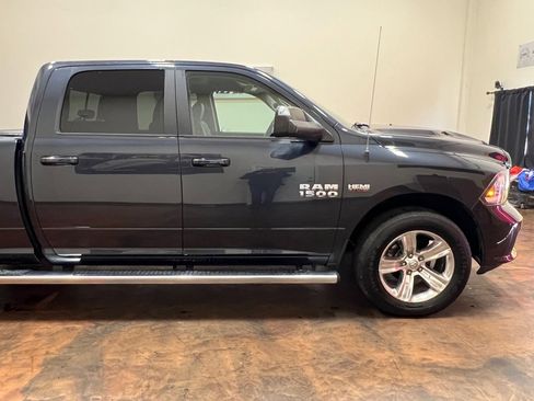 Used 2017 RAM 1500 Sport image 12