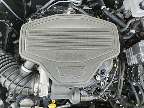 New 2026 Cadillac XT5 Premium Luxury w/ Driver Assist Package FWD image 21