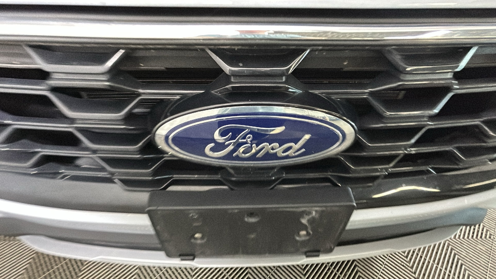 Used 2025 Ford Escape ST-Line Select AWD/4WD image 9