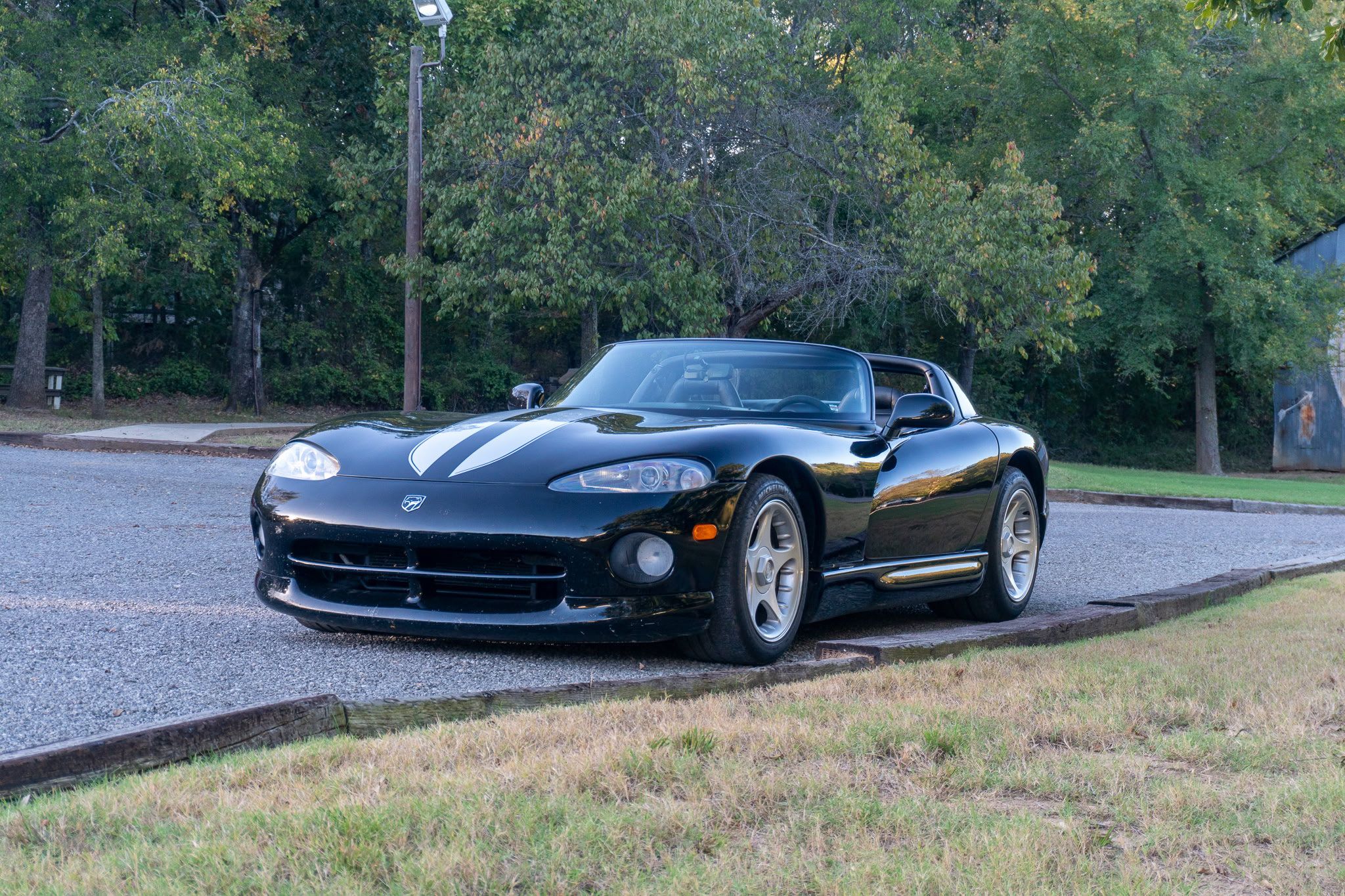 Used 1996 Dodge Viper RT/10 RWD image 1