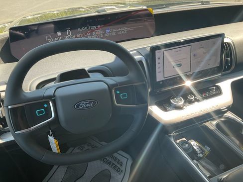 New 2026 Ford Expedition Max Active RWD image 25
