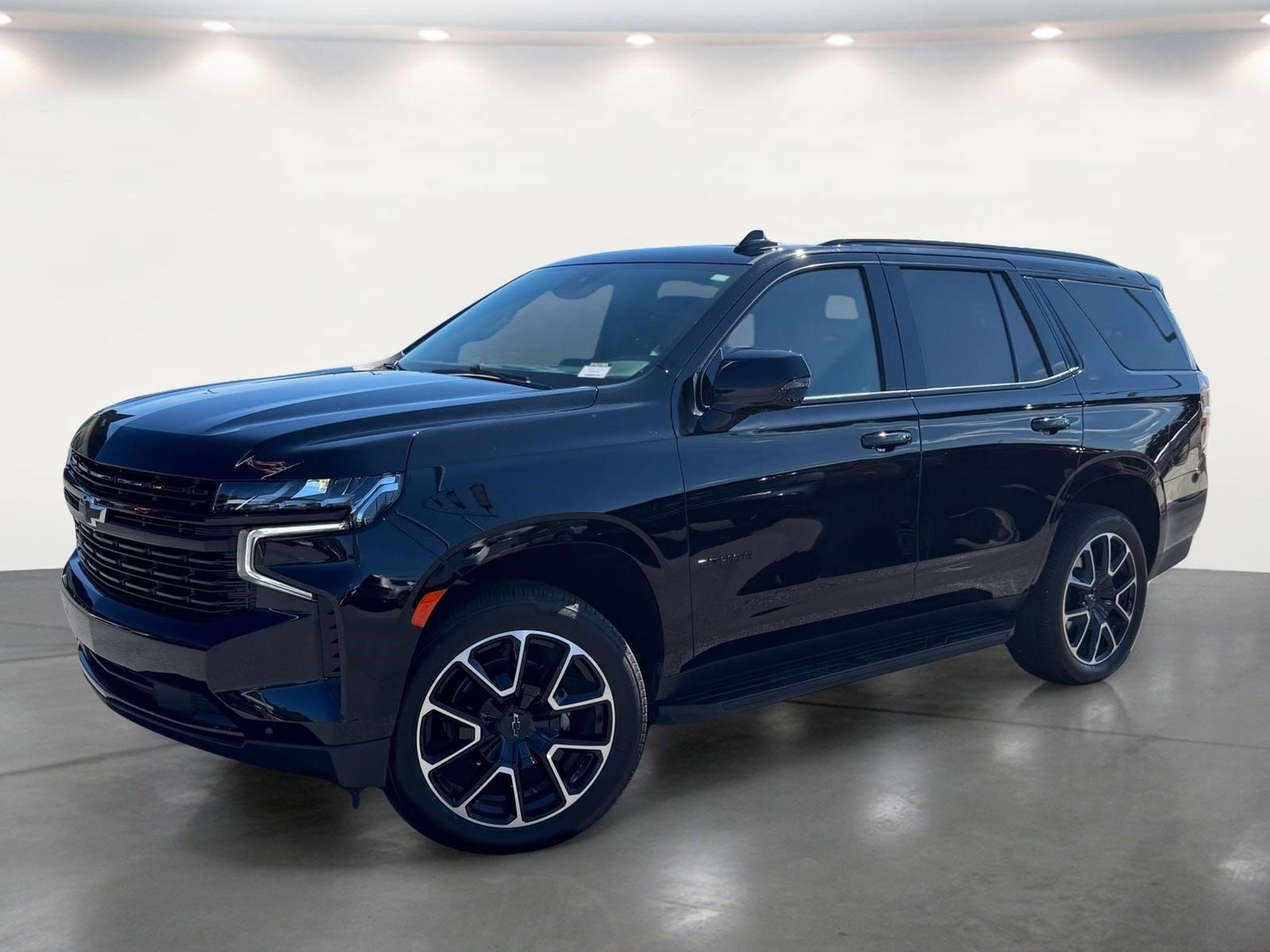 Used 2024 Chevrolet Tahoe RST w/ Luxury Package AWD/4WD image 1