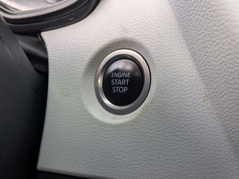 Used 2024 Toyota Corolla SE w/ SE Premium Package image 26