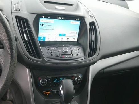Used 2016 Ford Escape SE w/ Equipment Group 201A FWD image 7