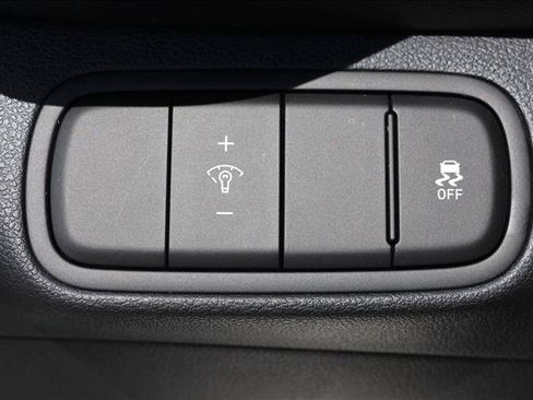 Certified 2026 Hyundai Venue SEL FWD image 13