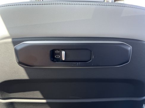 Used 2026 BMW X5 xDrive40i image 42