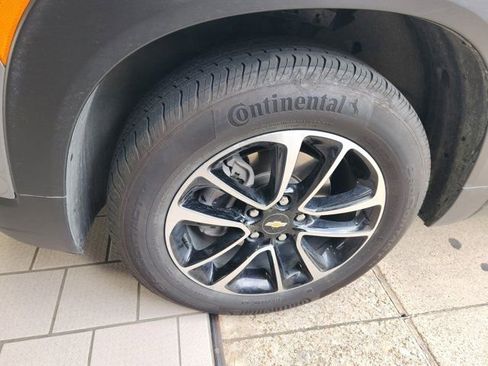 Used 2024 Chevrolet TrailBlazer LT w/ LT Cold Weather Package image 15