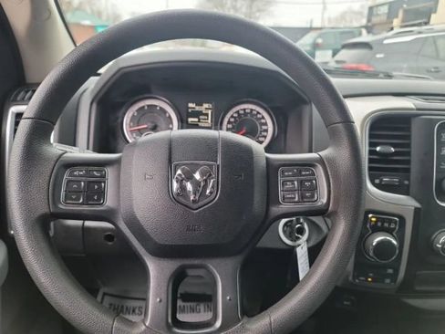 Used 2019 RAM 1500 Classic SLT AWD/4WD image 15