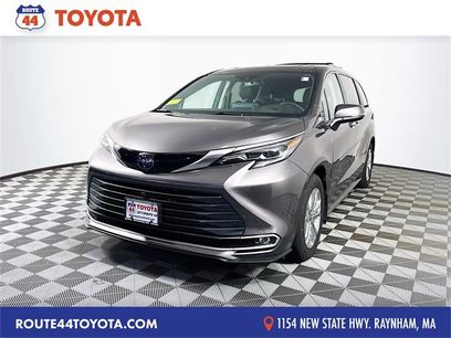 Used 2024 Toyota Sienna Platinum