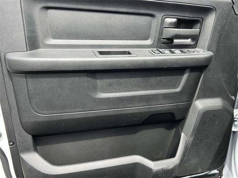 New 2024 RAM 5500 Tradesman w/ Chrome Appearance Group image 17