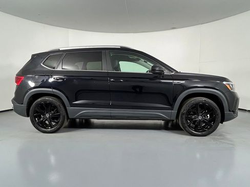 Used 2023 Volkswagen Taos SE w/ Black Wheel Package AWD/4WD image 8