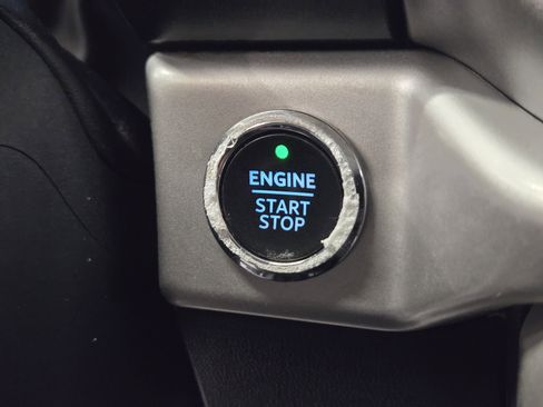 Certified 2022 Ford Expedition XLT image 19