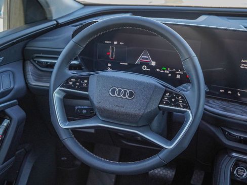 New 2025 Audi Q5 Premium Plus image 19