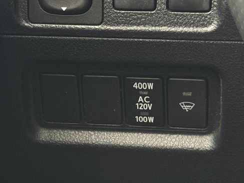 Used 2022 Toyota 4Runner SR5 Premium AWD/4WD image 18