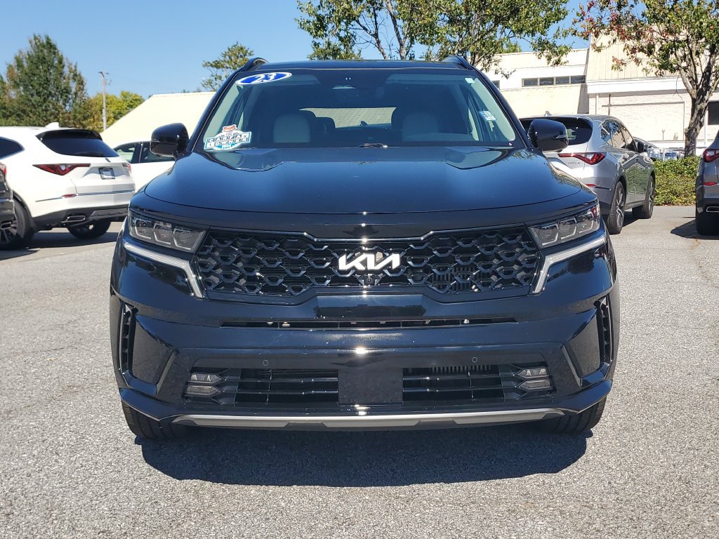 Used 2023 Kia Sorento AWD image 2