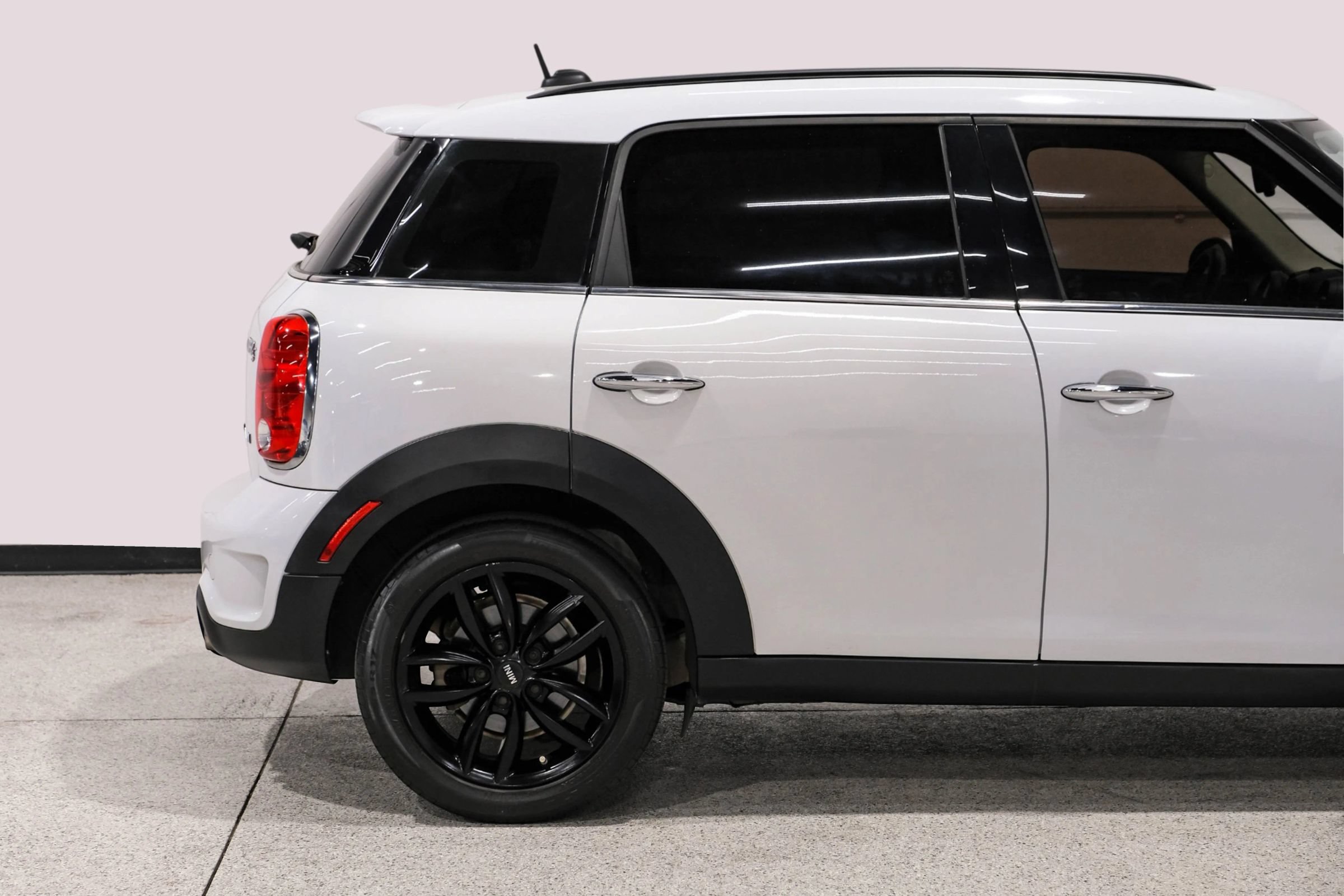 Used 2016 MINI Cooper Countryman S FWD image 12