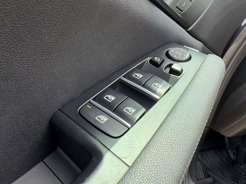 Used 2021 BMW X5 xDrive40i AWD/4WD image 29