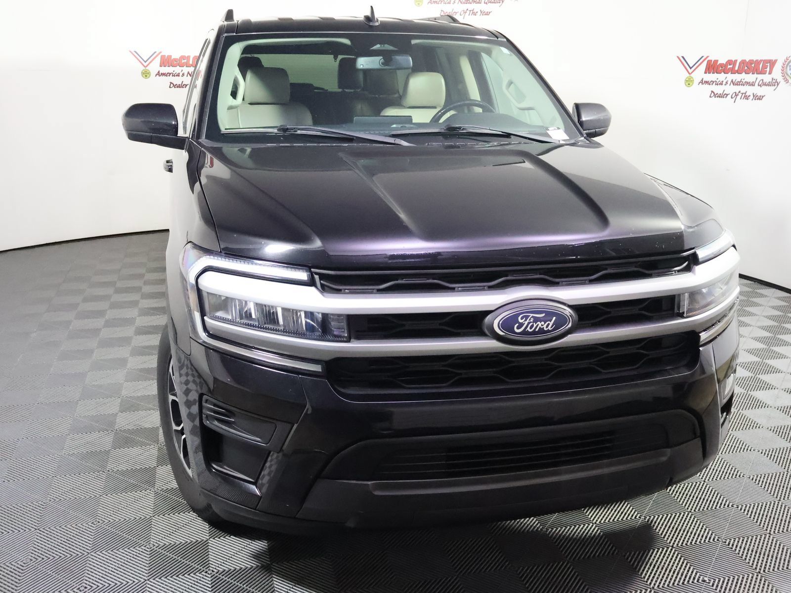 Used 2024 Ford Expedition XLT AWD/4WD image 17