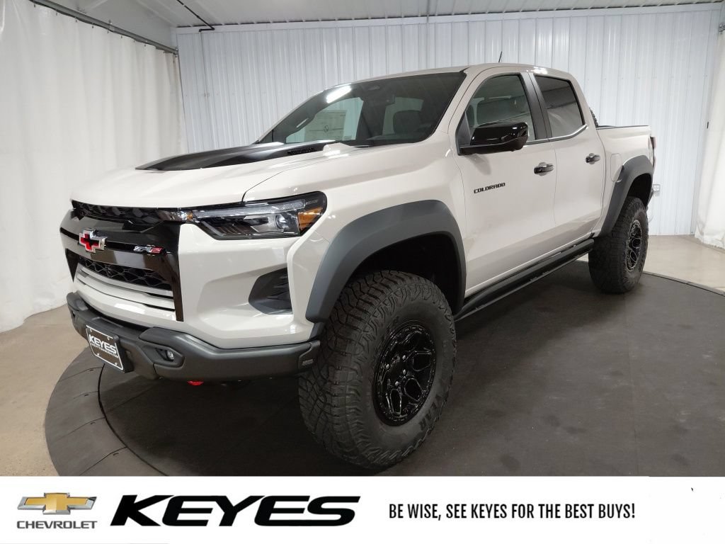 New 2026 Chevrolet Colorado ZR2 w/ ZR2 Bison Edition AWD/4WD image 1