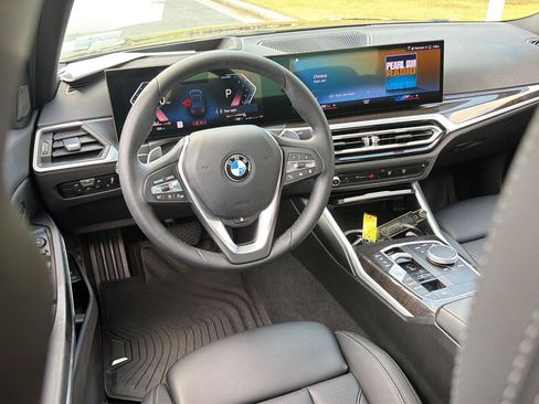 Used 2023 BMW 330i Sedan w/ Premium Package RWD image 18