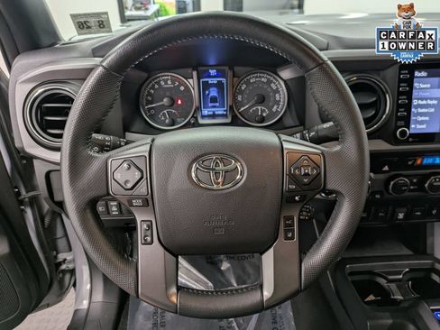 Used 2021 Toyota Tacoma TRD Off-Road w/ TRD Premium Off Road Package AWD/4WD image 20