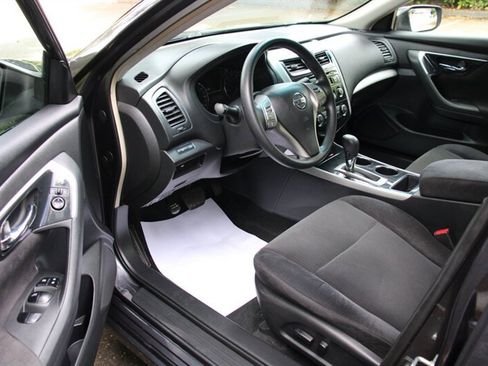 Used 2013 Nissan Altima 2.5 S image 5