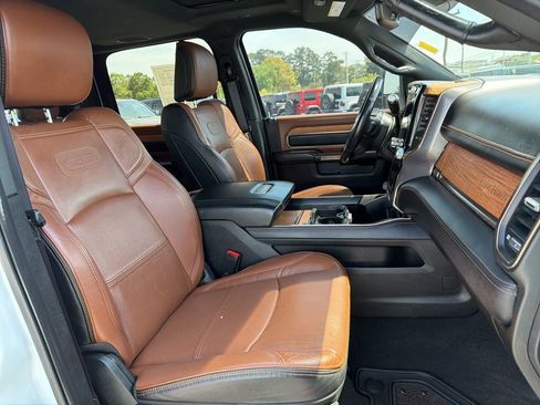Used 2023 RAM 2500 Limited image 30