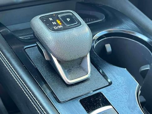 Used 2021 Nissan Rogue SL w/ Premium Package image 27