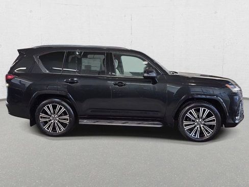 New 2026 Lexus LX 700h Luxury w/ Appearance Package image 4