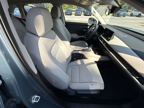 Used 2023 Honda HR-V LX image 25