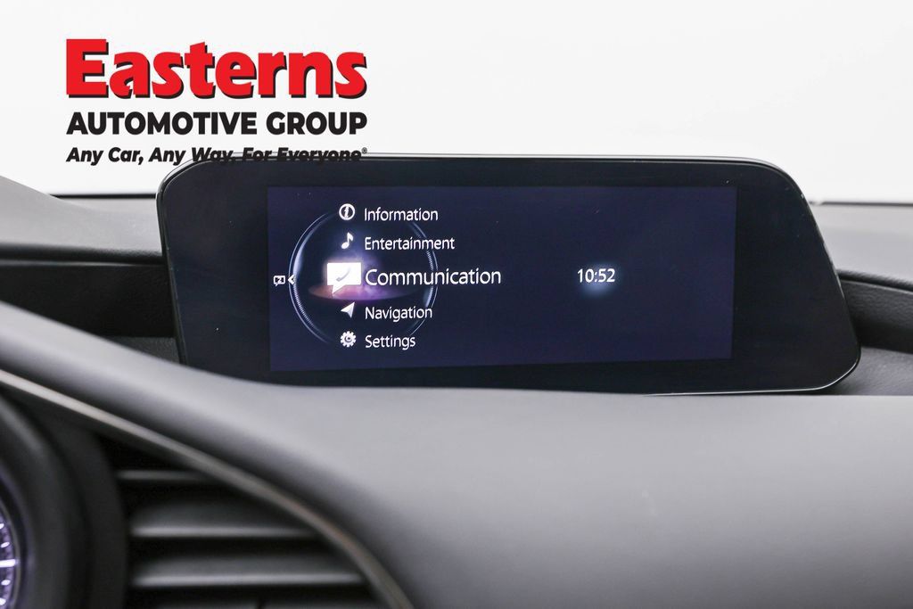 Used 2023 MAZDA MAZDA3 s FWD image 19