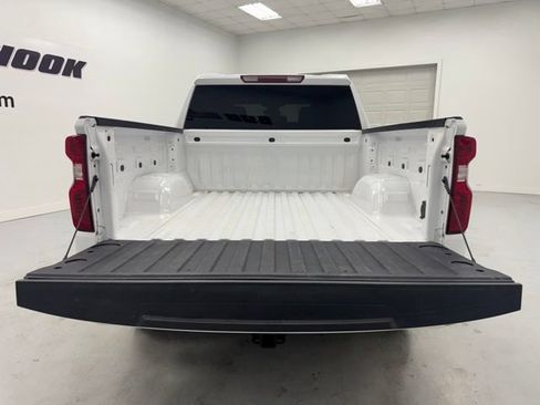 Used 2025 Chevrolet Silverado 1500 Custom AWD/4WD image 28