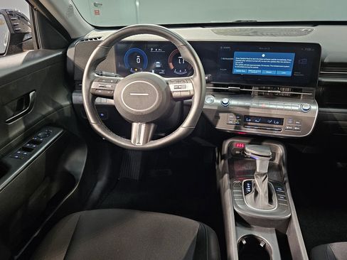 Used 2024 Hyundai Kona SEL FWD image 9