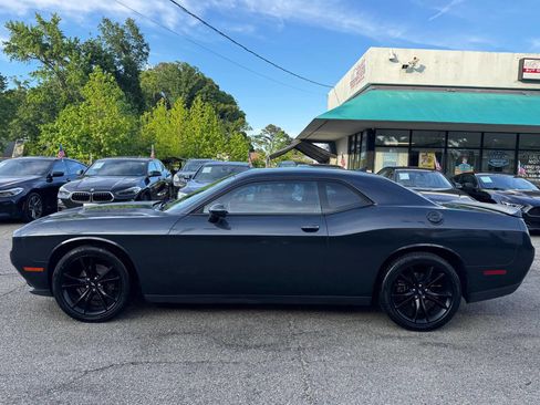 Used 2017 Dodge Challenger SXT w/ Blacktop Package RWD image 8