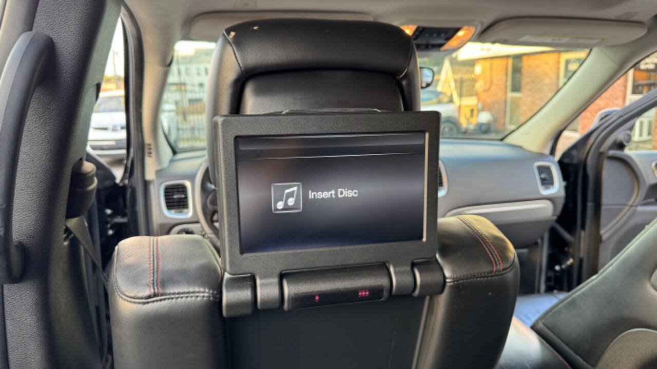 Used 2018 Dodge Durango GT AWD/4WD image 18