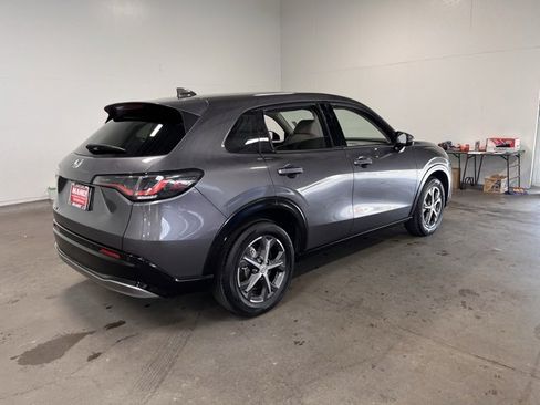 Used 2025 Honda HR-V EX-L image 3