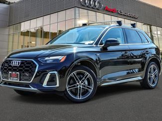 Used 2023 Audi Q5 e Premium w/ Convenience Package AWD/4WD video 1