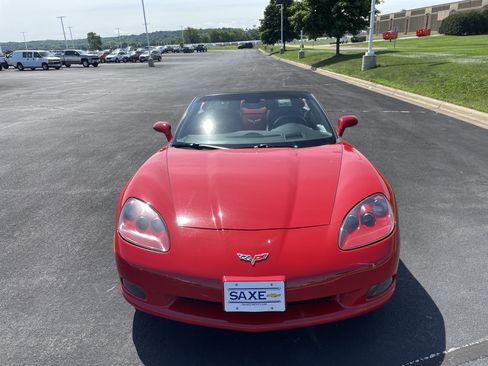 Used 2007 Chevrolet Corvette Convertible w/ Preferred Equipment Group RWD image 40