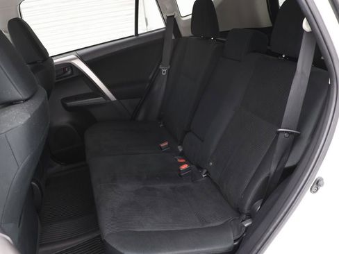 Used 2018 Toyota RAV4 LE image 11