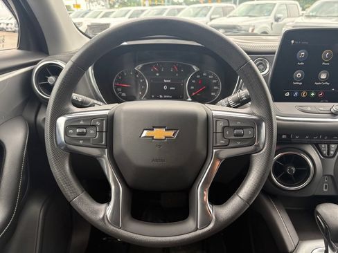 Used 2025 Chevrolet Blazer LT AWD/4WD image 27